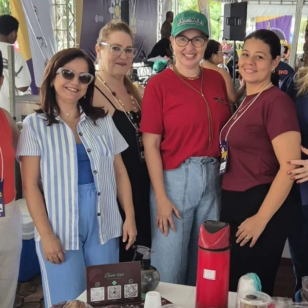 Integrantes do Café Empresárias em Foco marcaram presença na Caravana das Margarida